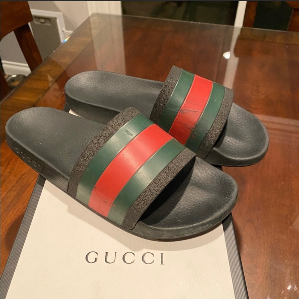 Gucci Slides size 9 Mens or 10 Womens